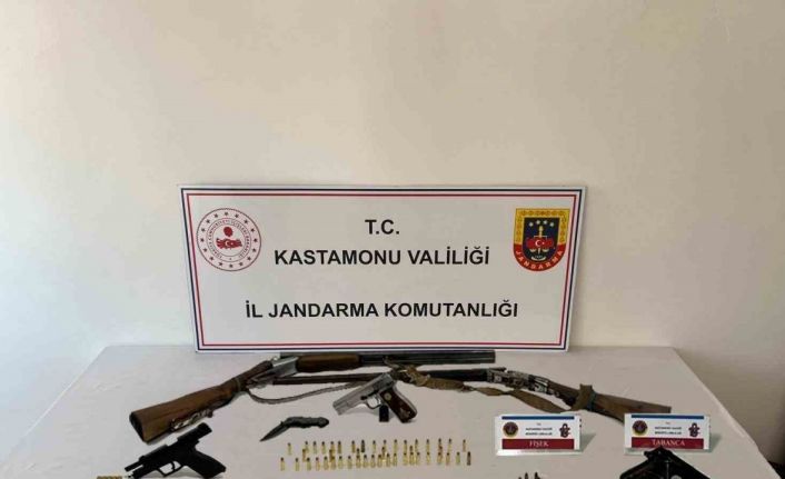 Kastamonu’da 3 adet ruhsatsız tabanca ele geçirildi