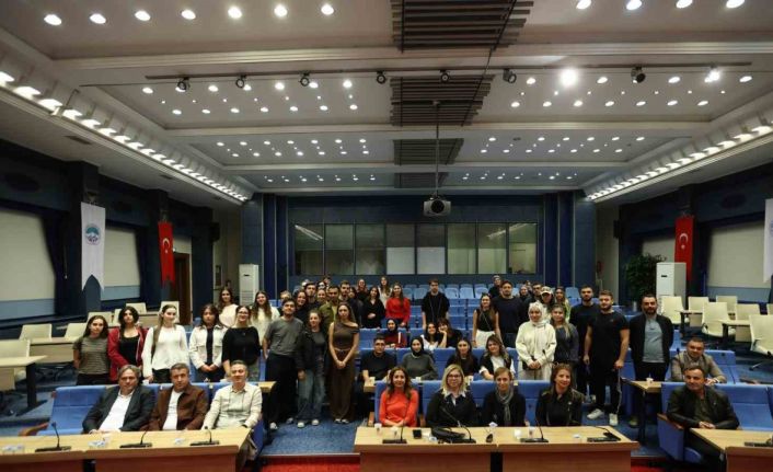 Kayseri Büyükşehir, TOBB Üniversitesi öğrencilerine tarihi ve afet risk azaltma projelerini anlattı