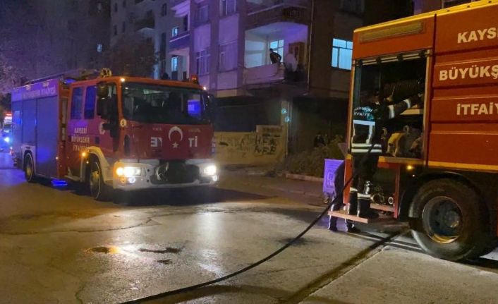 Kayseri’de bodrum katında yangın: 4 çocuk dumandan etkilendi