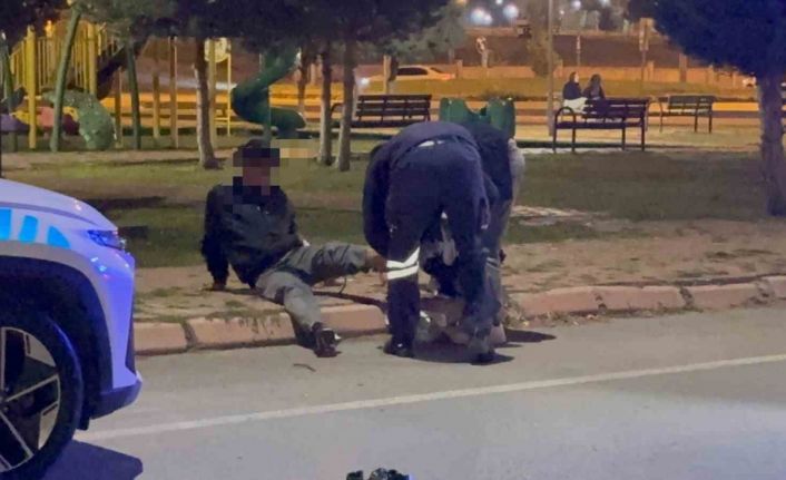 Kayseri’de iki grup arasında bıçaklı kavga: 1’i ağır 4 yaralı