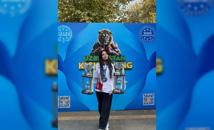 Kayserili Elif’ten çifte Dünya Şampiyonluğu