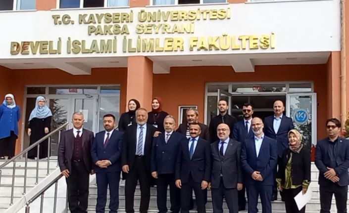 KAYÜ Develi Seyrani Kampüsü İslami İlimler Fakültesi’ne hayırseverden kütüphane bağışı