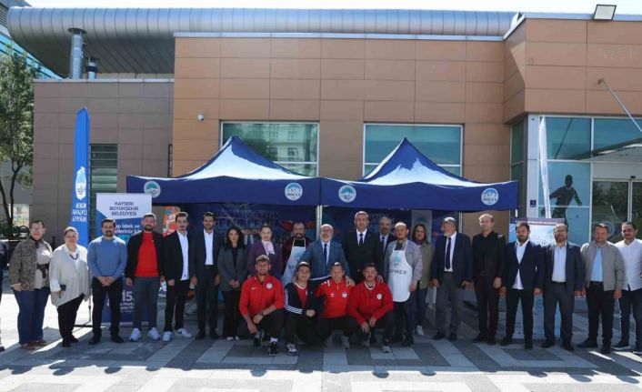 KAYÜ’lü öğrencilere sıcak karşılama