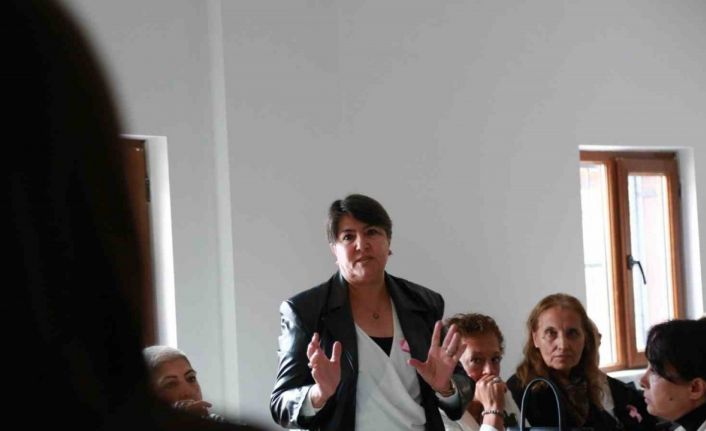 Keçiören Belediyesi’nden meme kanseri farkındalık eğitimi