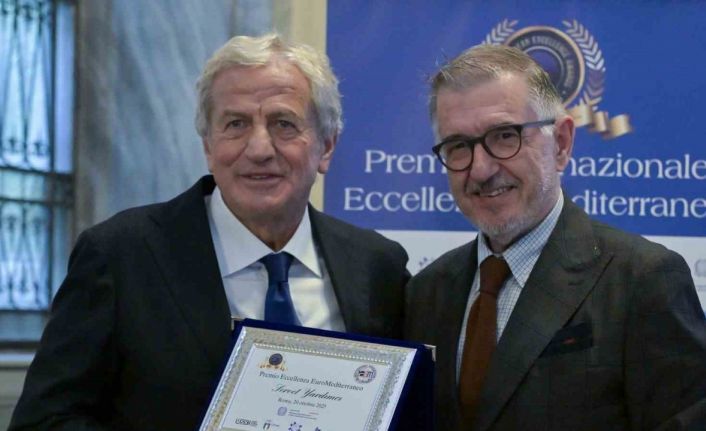 Kenan Yıldız, Servet Yardımcı ve Jose Mourinho’ya İtalya’dan ödül