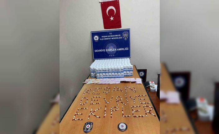 Keşan’da park halindeki araçta 16 bin 744 adet uyuşturucu hap ele geçirildi