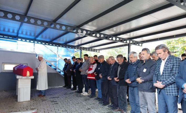 Kıbrıs Gazisi son yolculuğuna uğurlandı