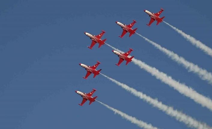 Kırklareli’nde Türk Yıldızları nefes kesti