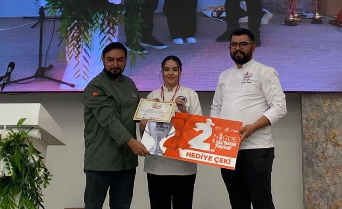 KMÜ’lü öğrenciler Gastronomi Festivali’nden madalyalarla döndü
