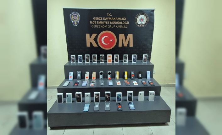 Kocaeli’de 3 milyon TL’lik gümrük kaçağı telefonlar ele geçirildi