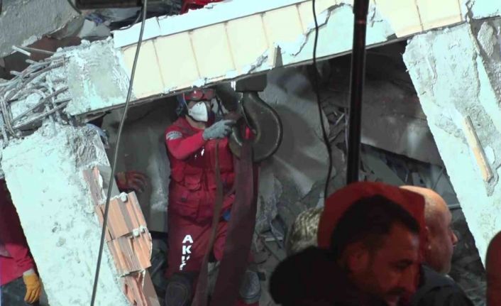 Kocaeli’nde arama kurtarma çalışmalarında 16 saat geride kaldı