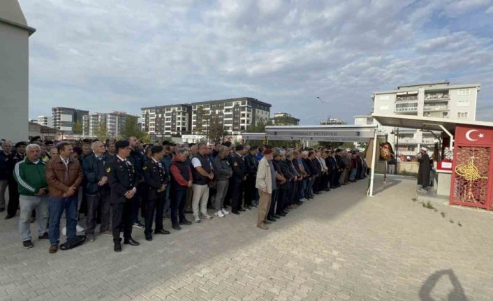 Komşu kavgasında vurularak öldürülen emekli astsubay son yolculuğuna uğurlandı