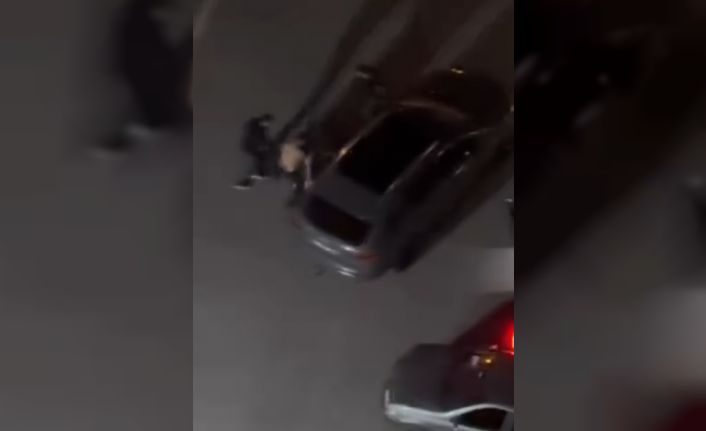 Komşuların yumruklu kavgası kamerada