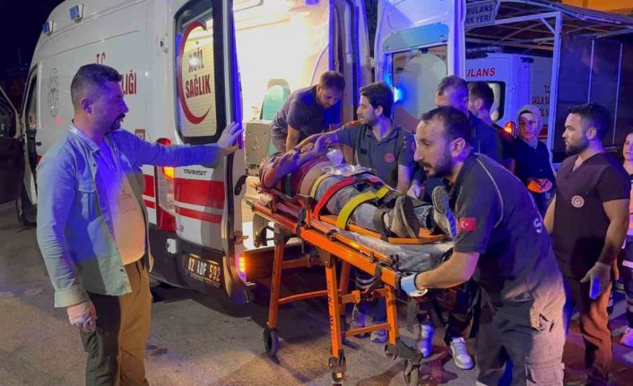 Kontrolden çıkan otomobil şarampole yuvarlandı: 2 ağır yaralı