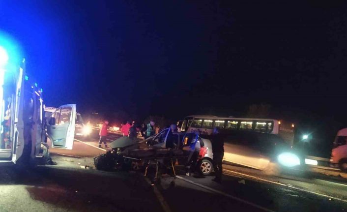 Konya’da yolcu otobüsü ile otomobil çarpıştı: 2 yaralı