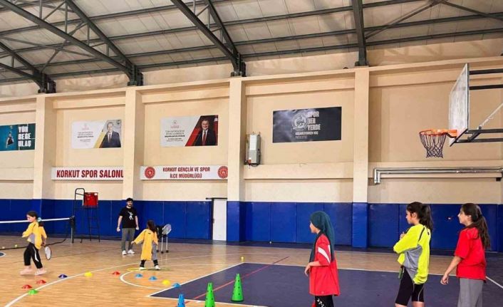 Korkut’ta tenis antrenmanları sürüyor