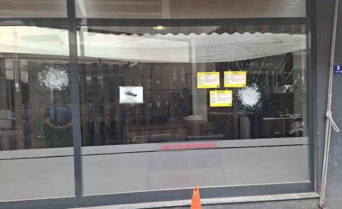 Köşk’te bir işyeri kurşunlandı