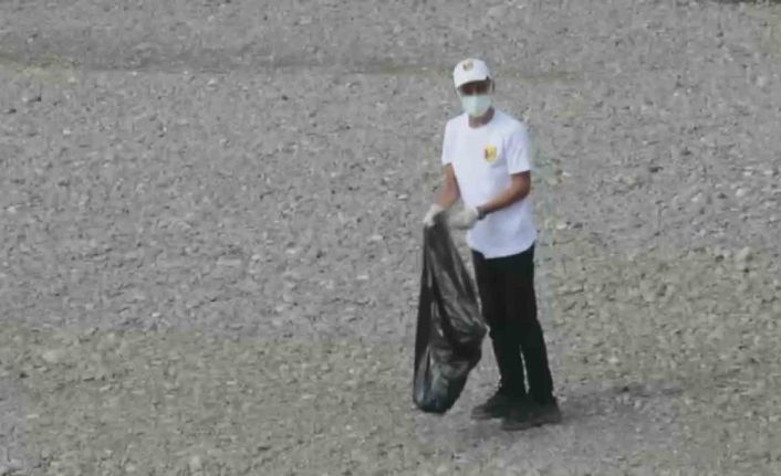 ‘Kulp Benim Evim’ Projesi kapsamında öğrenciler çöp topladı