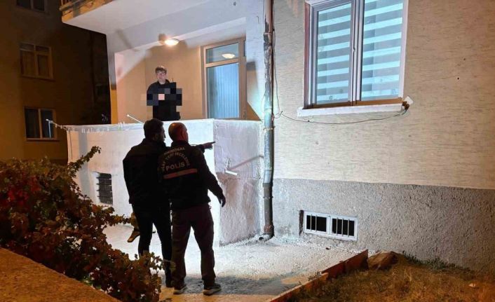 Kurşunlanan evde kimsenin olmaması faciayı önledi