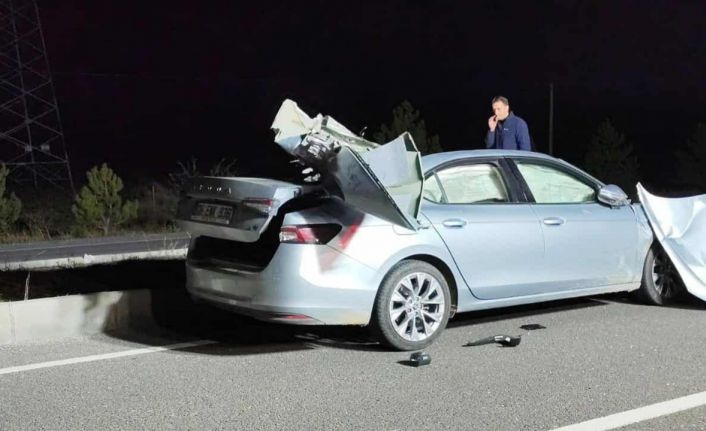 Kütahya-Tavşanlı karayolunda feci kaza: 1 ölü, 2 yaralı