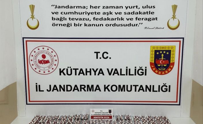 Kütahya’da jandarmadan uyuşturucu operasyonu: 2 şüpheli tutuklandı