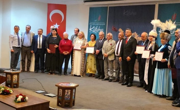 Kütahya’da Türk dünyası sanatçılarından Cumhuriyet Bayramı konseri