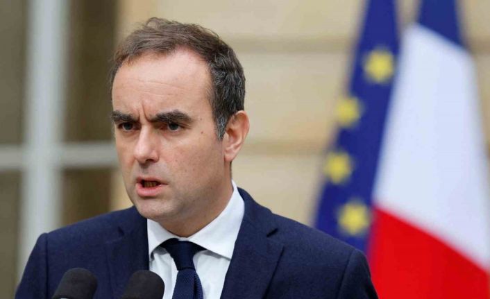 Macron, istifa eden Fransa Başbakanı Lecornu’yu yeniden başbakanlık görevine atadı