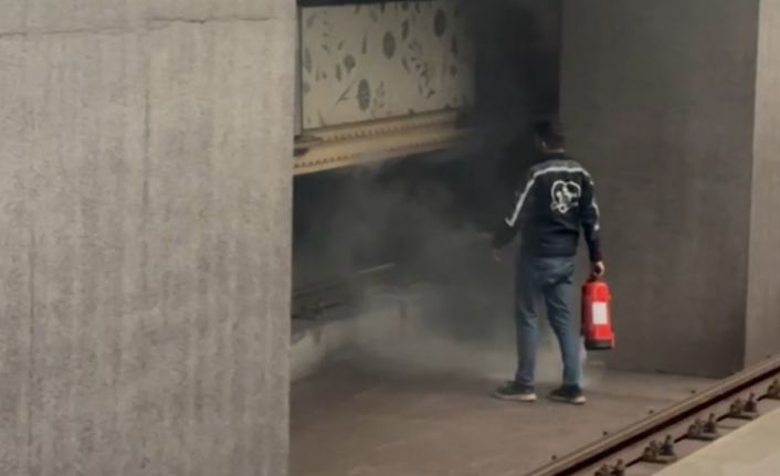 Mahmutbey metrosunda yangın: İstasyon kapatıldı, yolcular tahliye edildi