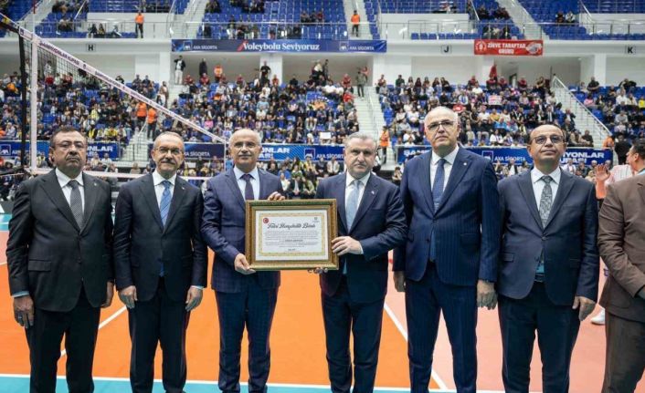 Malatya’da Bakan Bak’a hemşehrilik beratı