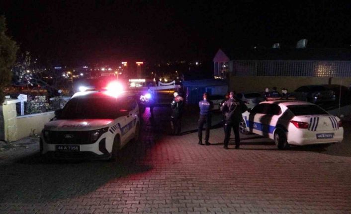 Malatya’da düğün salonunda silahlı kavga: 4 yaralı