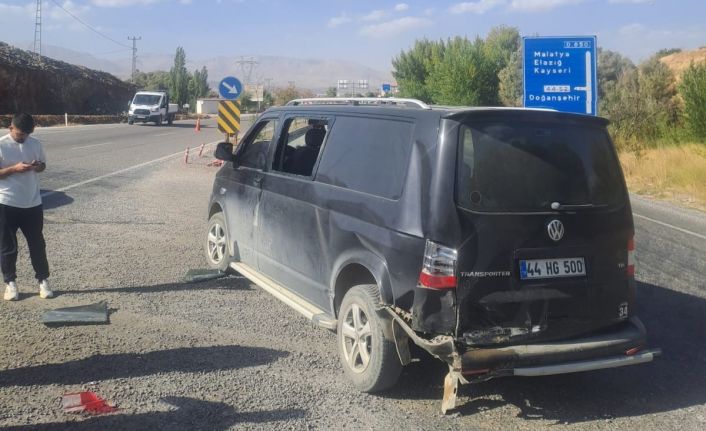Malatya’da iki araç çarpıştı: 2 yaralı