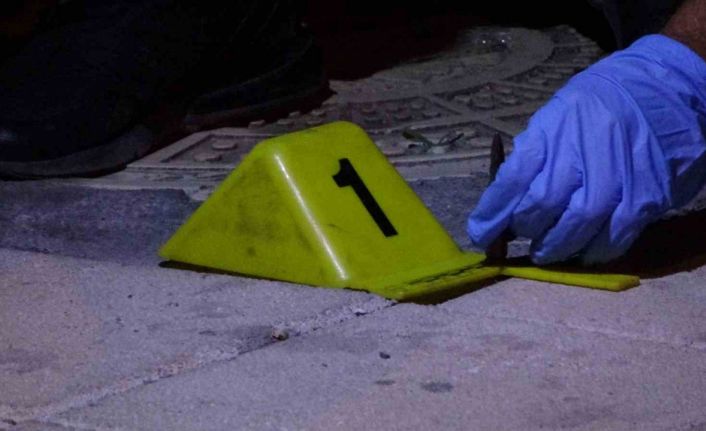 Malatya’da kaldırımda bulunan Kalaşnikof mermisi polisi alarma geçirdi