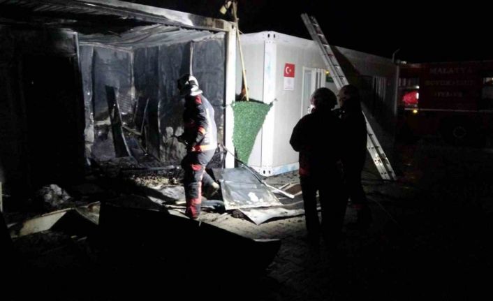 Malatya’da konteyner kentte korkutan yangın