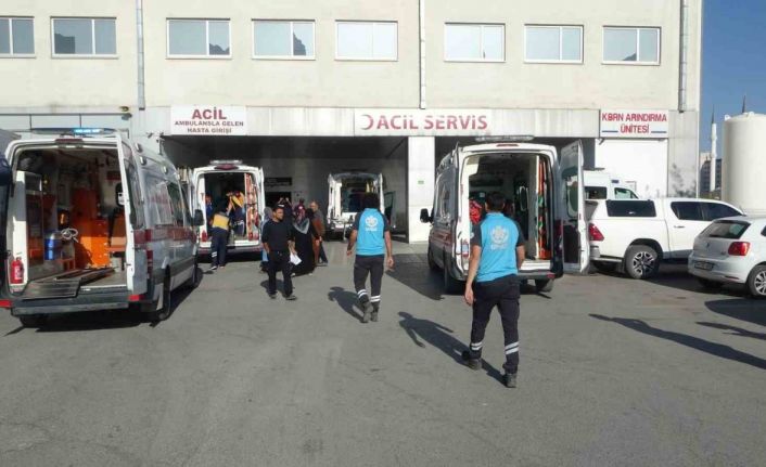 Malatya’da otomobil ile kamyonet çarpıştı: 6 yaralı