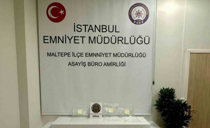 Maltepe’de zula adresine yapılan operasyonda çok miktarda uyuşturucu ele geçirildi