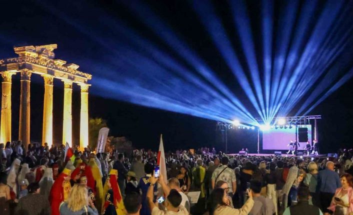 Manavgat’ta Halk Dansları Festivali coşkusu başladı