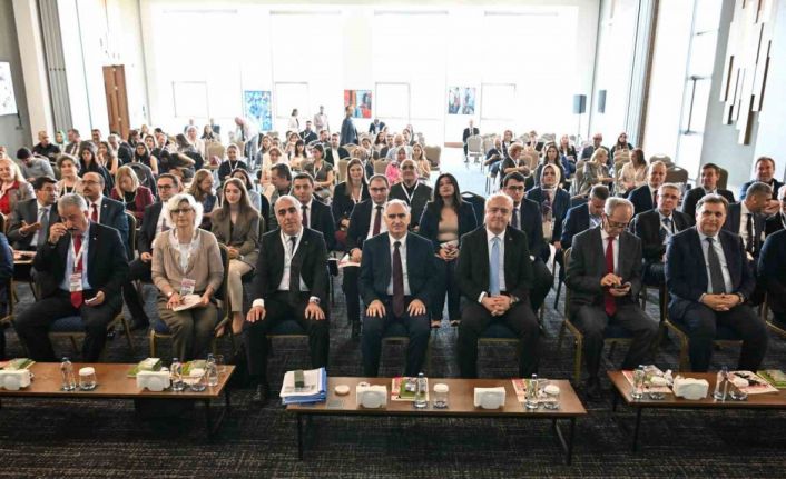 Manisa, Bağımlılık Psikiyatrisi Sempozyumuna ev sahipliği yaptı