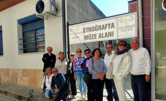 Manisa Lisesi mezunlarından SADER Müzesine yoğun ilgi
