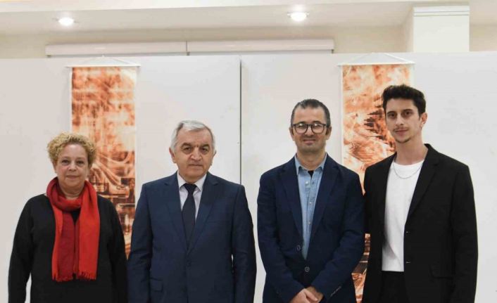 Manisa yöresinin motifleri modern tasarımla SAÜ’de buluştu