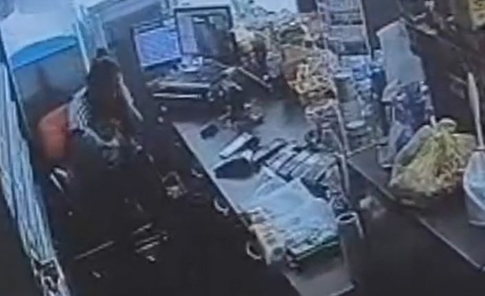 Manisa’da eski eş dehşeti: Kucağındaki bebeğe aldırmadan defalarca bıçakladı