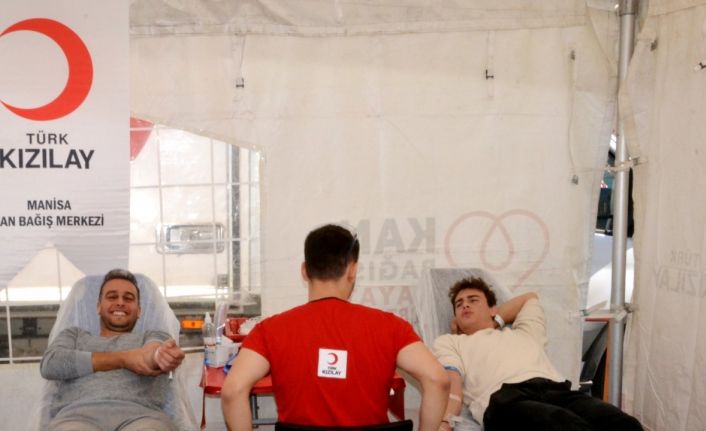 Manisa’da kan bağışına yoğun ilgi