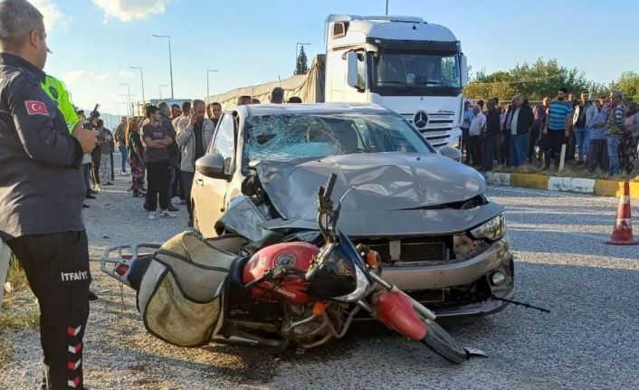 Manisa’da otomomil motosikletle çarpıştı: 1 ölü