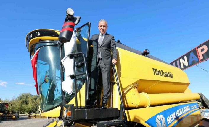 Mardin’de 16 kooperatife biçerdöver desteği