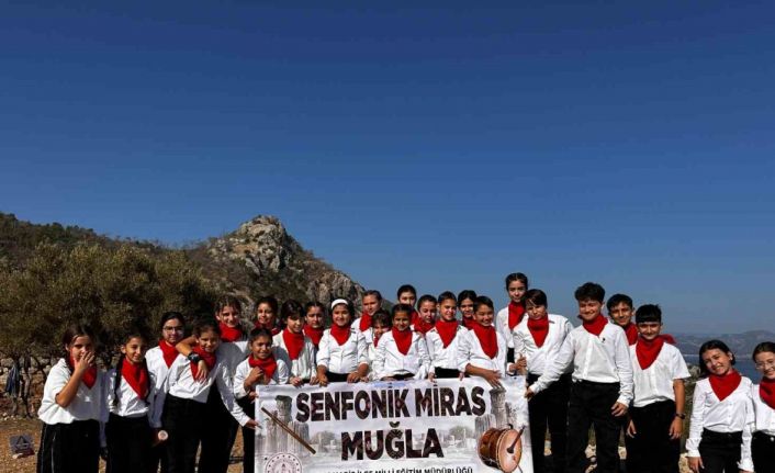 Marmaris’e eğitimde beş ödül birden aldı