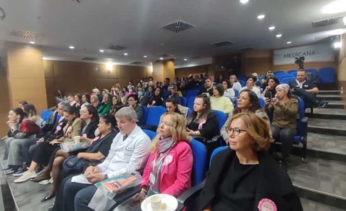 Medikal Onkolog Doç. Dr. Sarıcı: "Türkiye’de 40 milyon kadın olduğunu kabul ettiğimizde 5 milyon meme kanseri vakası bizi bekliyor"