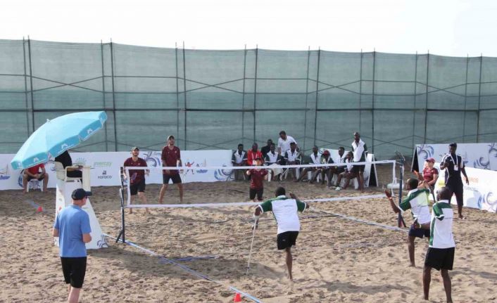 Mersin’de dünyada ilk kez düzenlenen Bedensel Engelliler Plaj Oyunları başladı