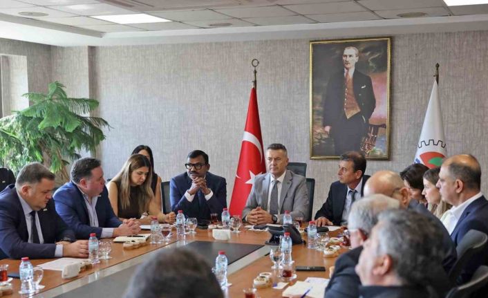 Mersin’de limandaki tarifeler konuşuldu