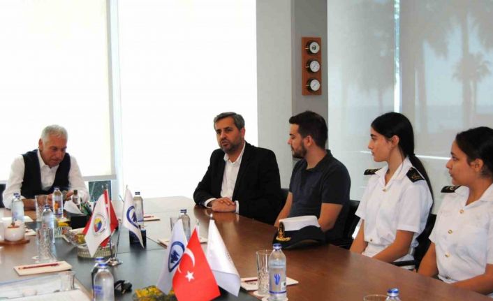 Mersinli genç denizciler Erasmus stajı için İtalya yolcusu