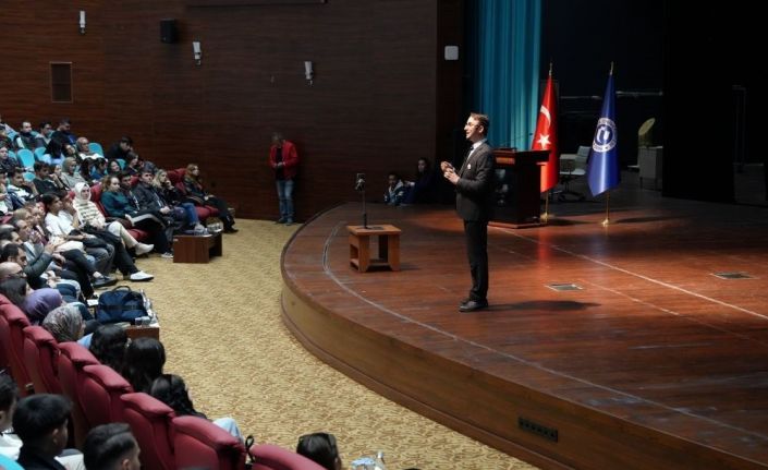 Mezunlar Ofisi ve Kariyer Geliştirme Koordinatörlüğü etkinliklerine devam ediyor