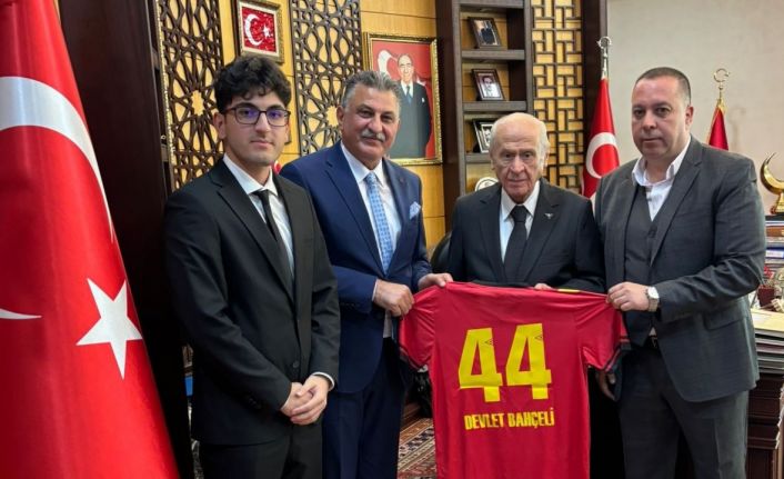 MHP lideri Devlet Bahçeli, YMS yönetimini kabul etti